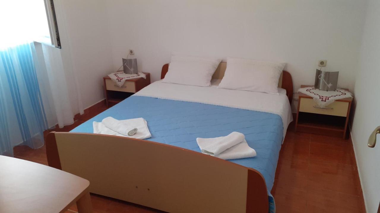 Apartments Slavica Bol Exterior foto